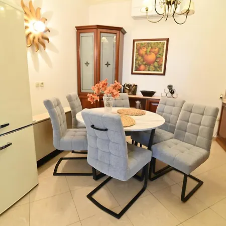 Luxury Zogan Apartmán *